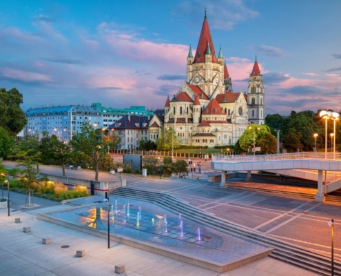 VIENNA (2)